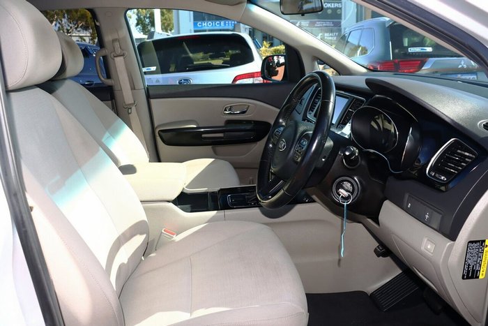 2017 Kia Carnival Si