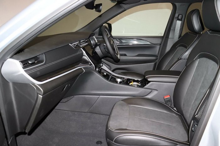 2023 Jeep Grand Cherokee Night Eagle