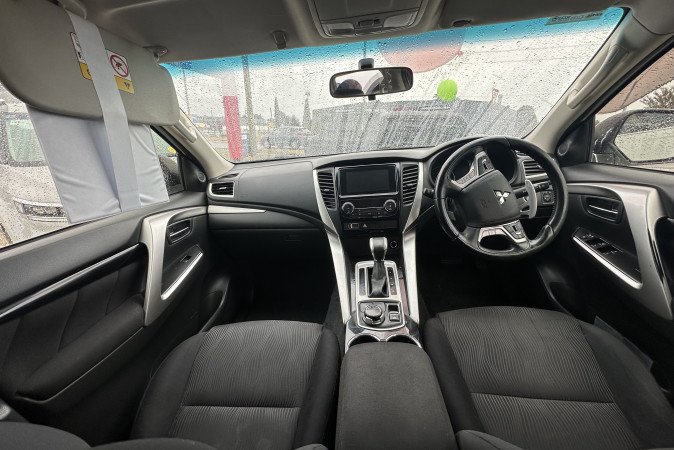 2017 MITSUBISHI PAJERO SPORT GLX (4x4) 5 SEAT
