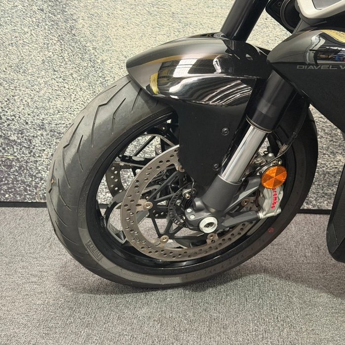 2022 DUCATI DIAVEL V4 Black