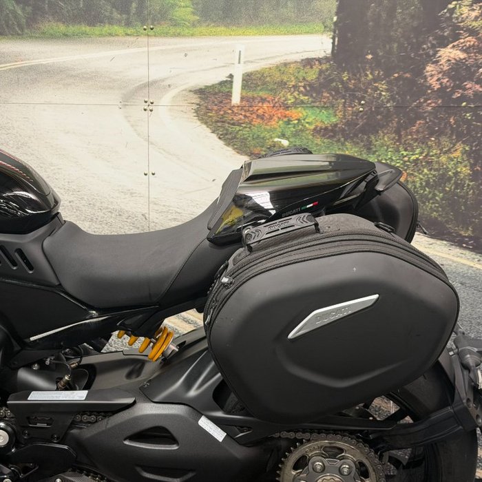 2022 DUCATI DIAVEL V4 Black