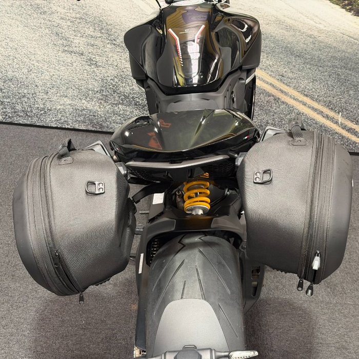 2022 DUCATI DIAVEL V4 Black