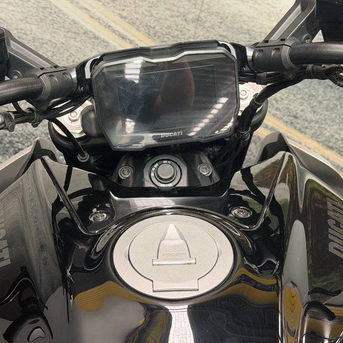 2022 DUCATI DIAVEL V4 Black