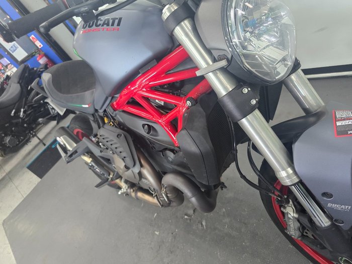 2016 DUCATI MONSTER 821 GREY