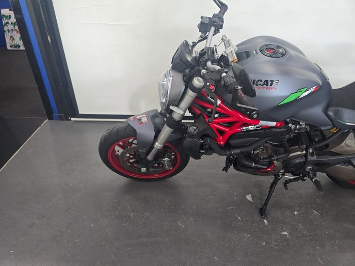 2016 DUCATI MONSTER 821 GREY