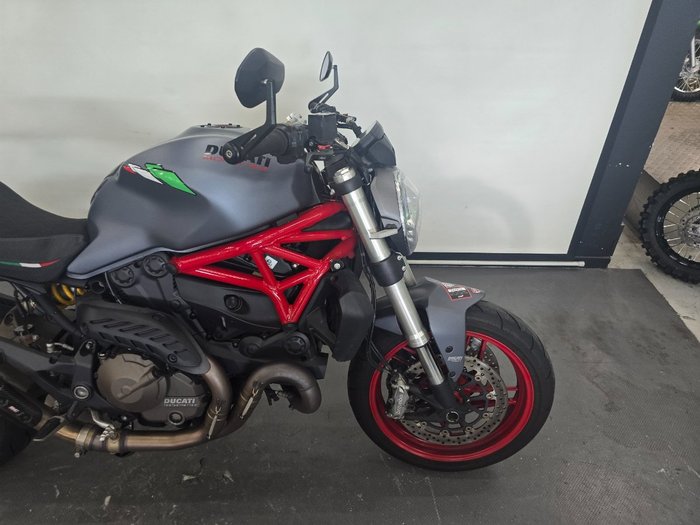 2016 DUCATI MONSTER 821 GREY