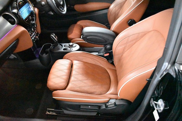 2022 MINI Hatch John Cooper Works Classic