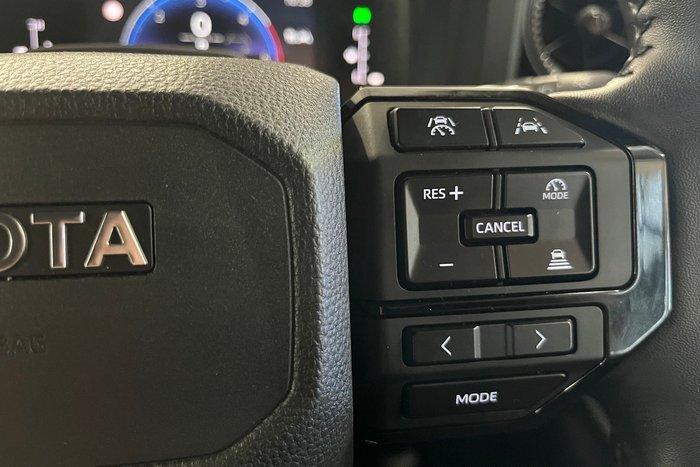 2025 Toyota Landcruiser Prado GXL