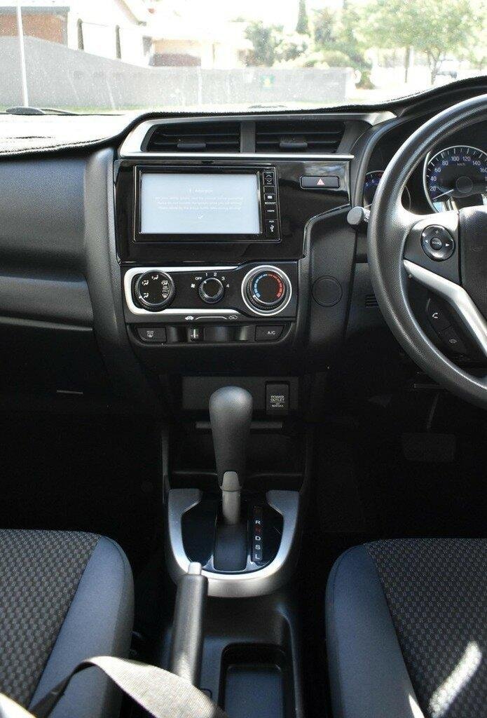 2017 Honda Jazz VTi