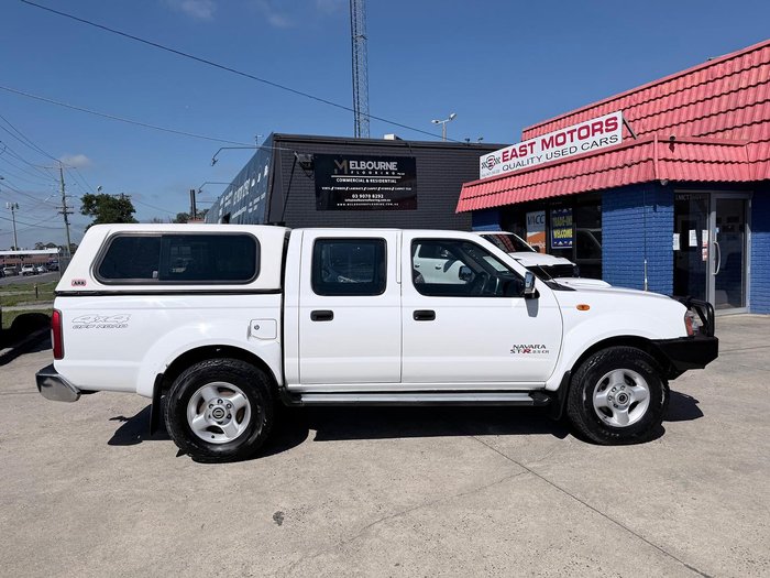 2010 Nissan Navara ST-R D22 MY09 4X4 Artic White