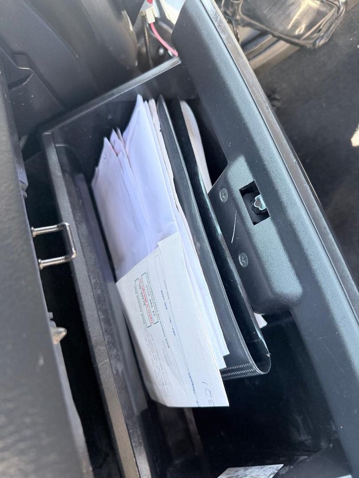 2010 Nissan Navara ST-R D22 MY09 4X4 Artic White