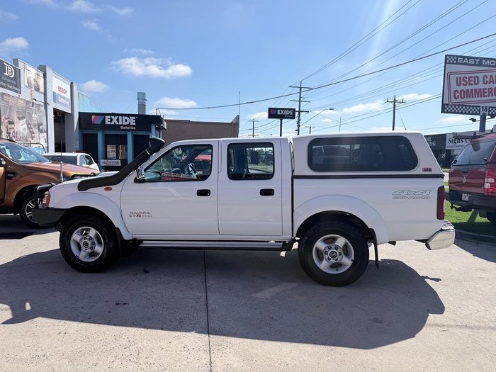 2010 Nissan Navara ST-R D22 MY09 4X4 Artic White