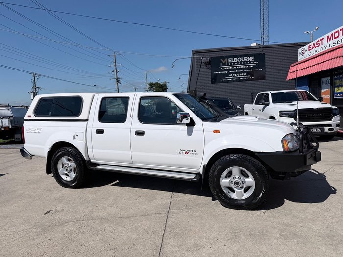 2010 Nissan Navara ST-R D22 MY09 4X4 Artic White
