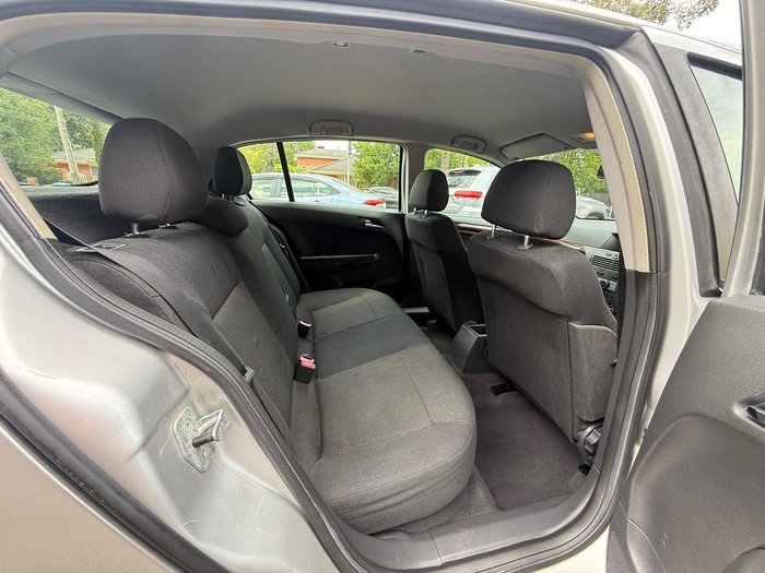 2005 Holden Astra CDX AH MY05 Silver