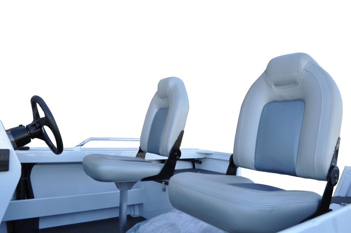 2026 Stacer 449 Outlaw Side Console