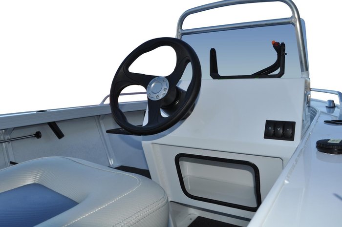 2026 Stacer 449 Outlaw Side Console