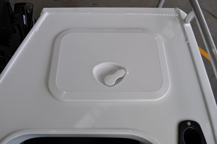 2026 Stacer 469 Outlaw Side Console