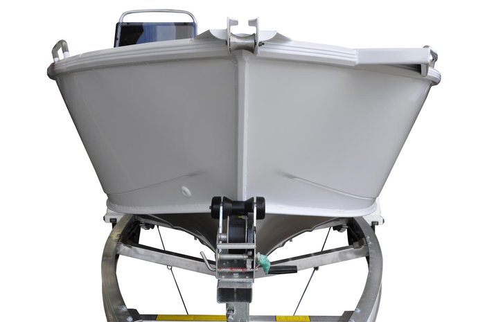 2026 Stacer 469 Outlaw Side Console