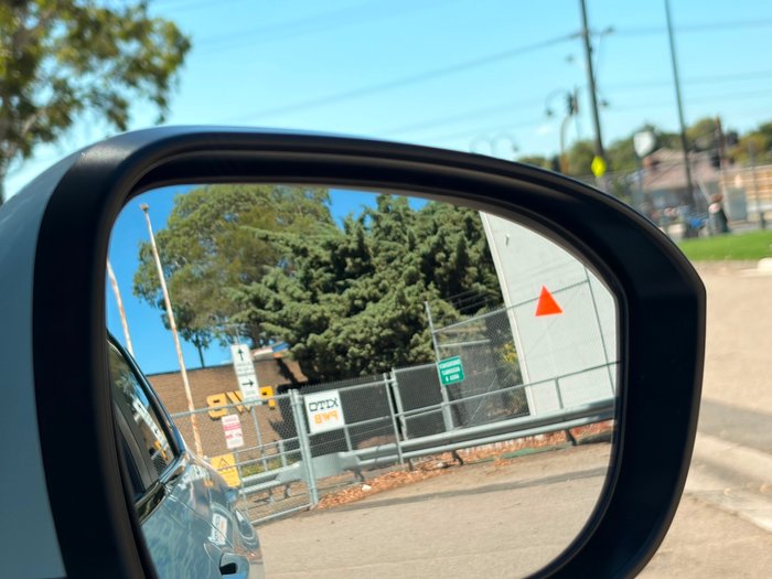 2024 Mitsubishi Outlander ES