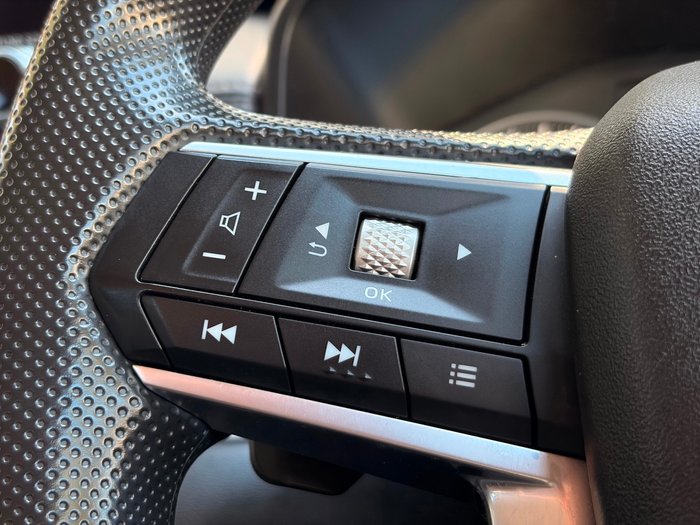 2024 Mitsubishi Outlander ES