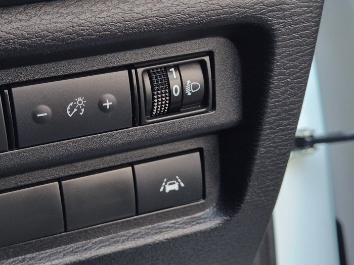 2024 Mitsubishi Outlander ES