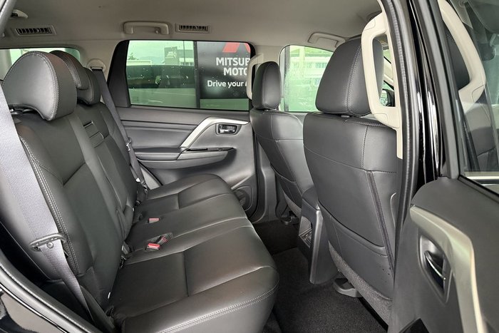 2024 Mitsubishi Pajero Sport Exceed