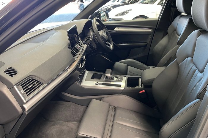 2025 Audi Q5 45 TFSI Sport