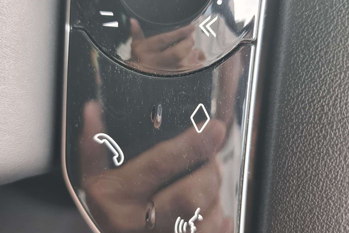 2020 Land Rover Discovery SD6 S