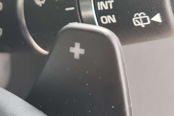 2020 Land Rover Discovery SD6 S