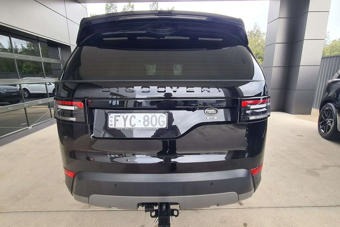 2020 Land Rover Discovery SD6 S