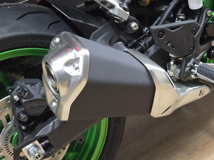 2026 Kawasaki Z900 SE Grey