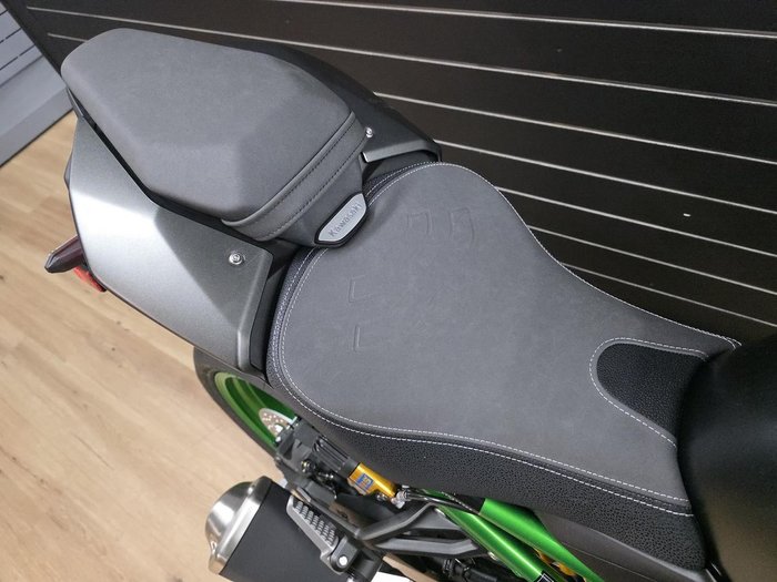 2026 Kawasaki Z900 SE Grey