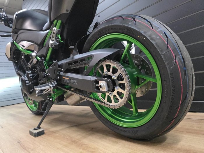 2026 Kawasaki Z900 SE Grey