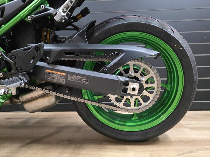 2026 Kawasaki Z900 SE Grey