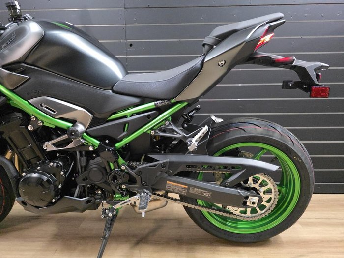 2026 Kawasaki Z900 SE Grey