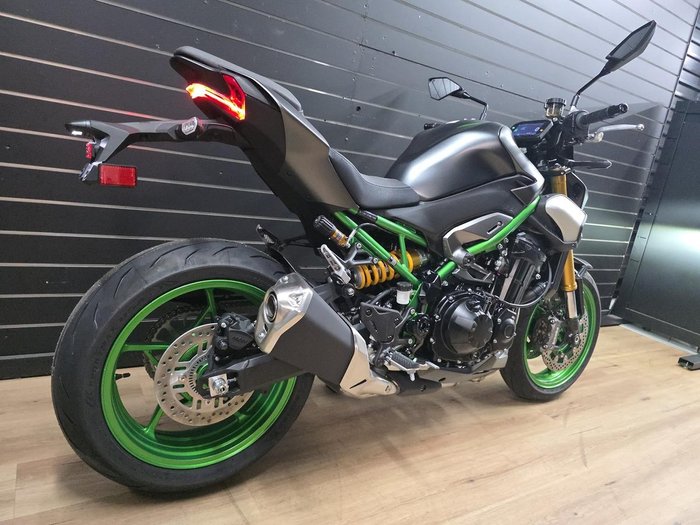 2026 Kawasaki Z900 SE Grey