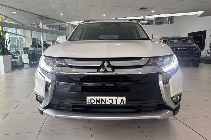 2016 Mitsubishi Outlander LS