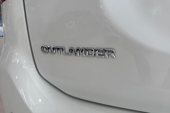 2016 Mitsubishi Outlander LS