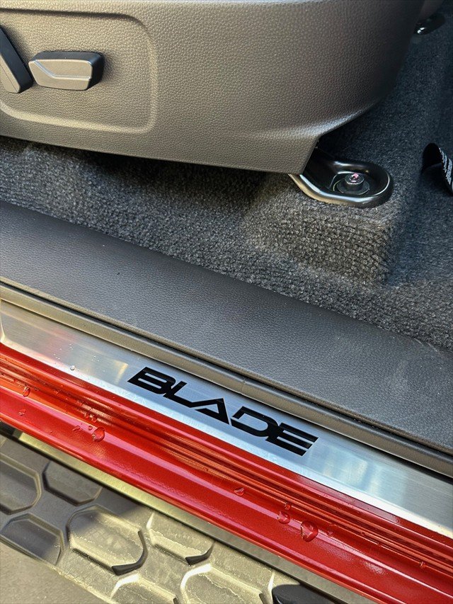 2024 Isuzu D-MAX BLADE