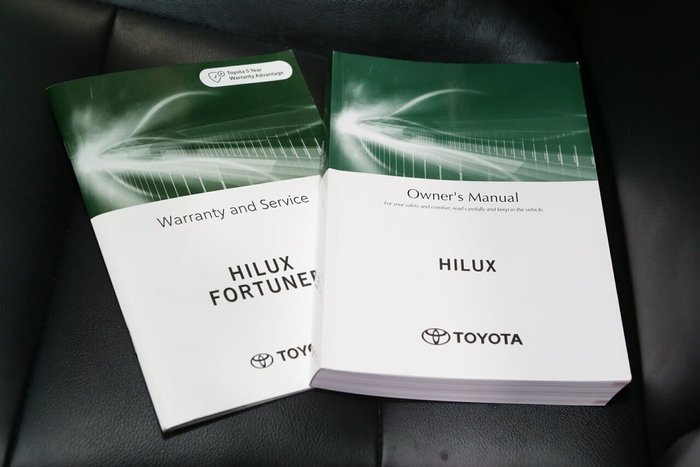 2023 Toyota Hilux SR5