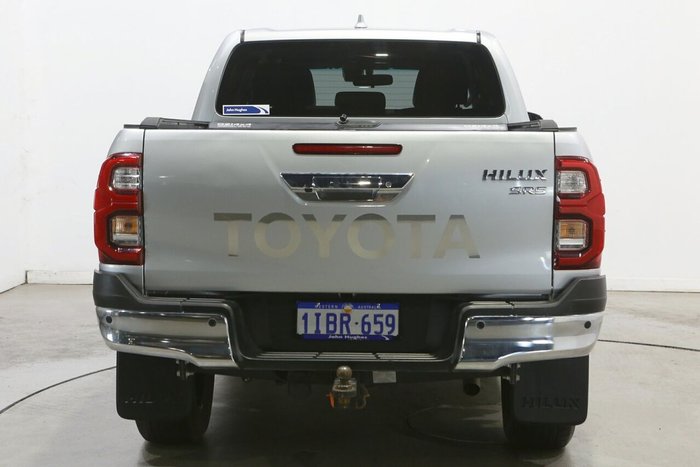 2023 Toyota Hilux SR5