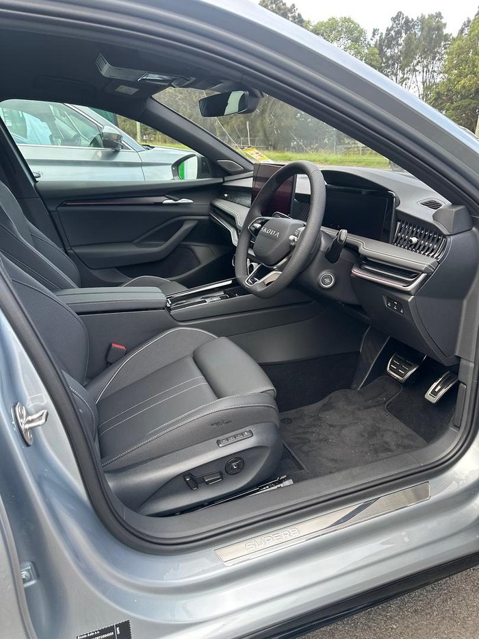2025 SKODA Superb 195TSI Sportline