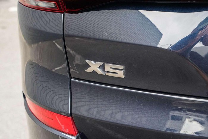 2021 BMW X5 M50i