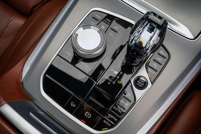 2021 BMW X5 M50i