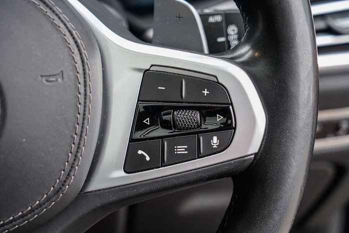 2021 BMW X5 M50i