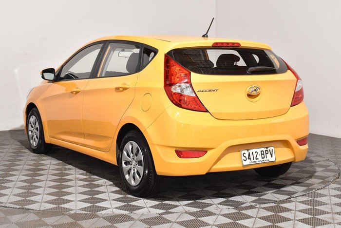 2017 Hyundai Accent Active