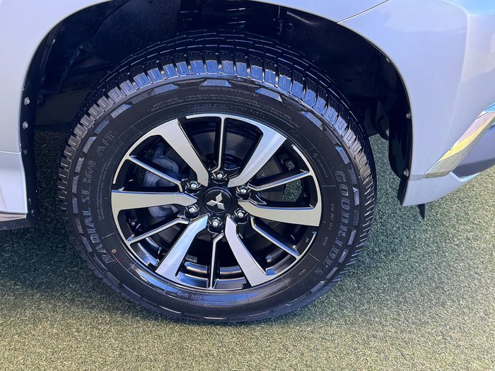 2017 Mitsubishi Pajero Sport GLX