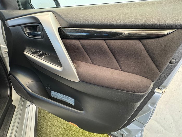 2017 Mitsubishi Pajero Sport GLX