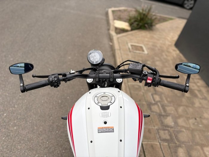 2025 Yamaha XSR700 (MTM660LA)