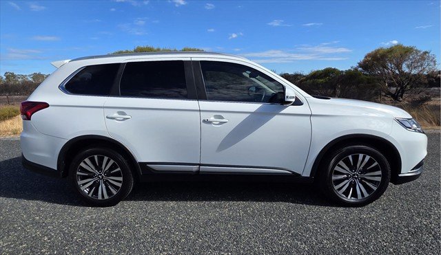 2019 Mitsubishi Outlander LS